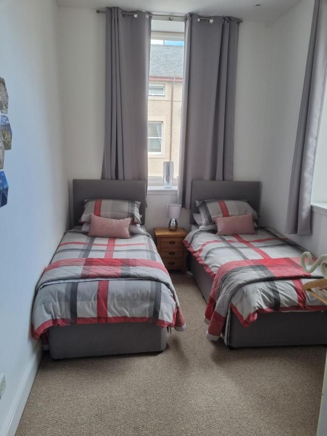 Stunning Spacious Apartment On River Ness 인버네스 외부 사진