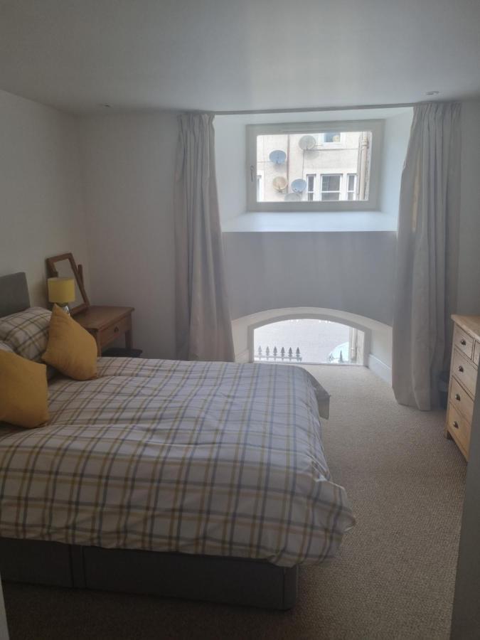 Stunning Spacious Apartment On River Ness 인버네스 외부 사진
